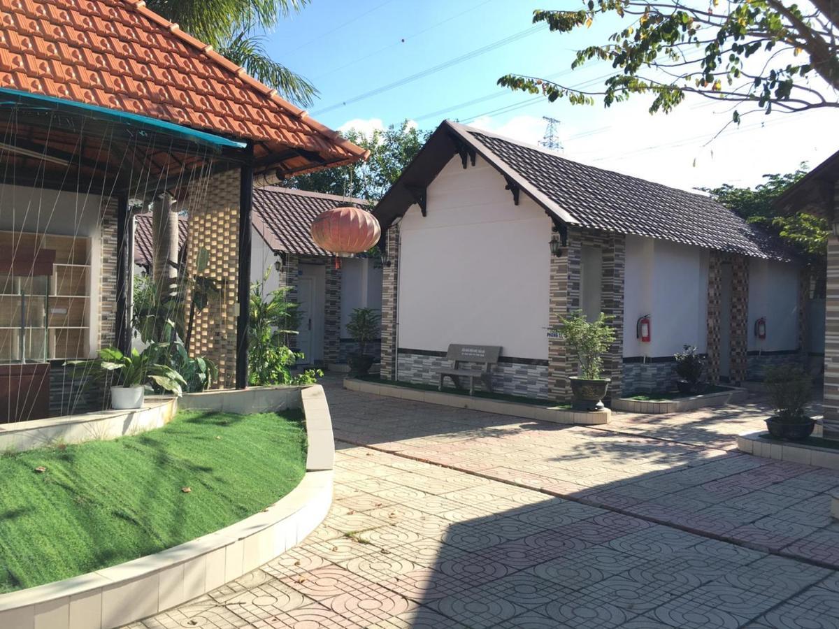 Aparthotel Nha Nghi Tran Duc Phú Mỹ Zewnętrze zdjęcie