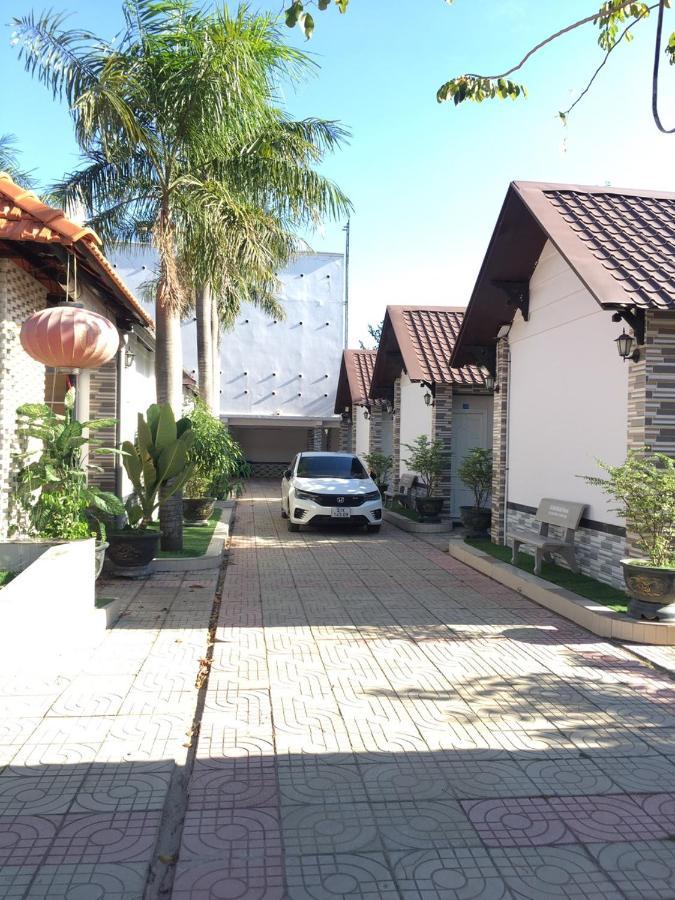 Aparthotel Nha Nghi Tran Duc Phú Mỹ Zewnętrze zdjęcie